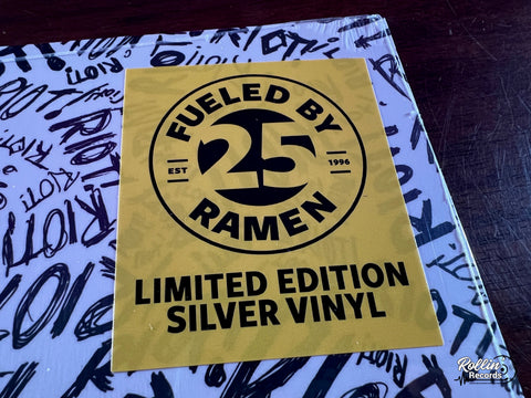 Paramore - Riot! (FBR 25th Anniversary Edition)