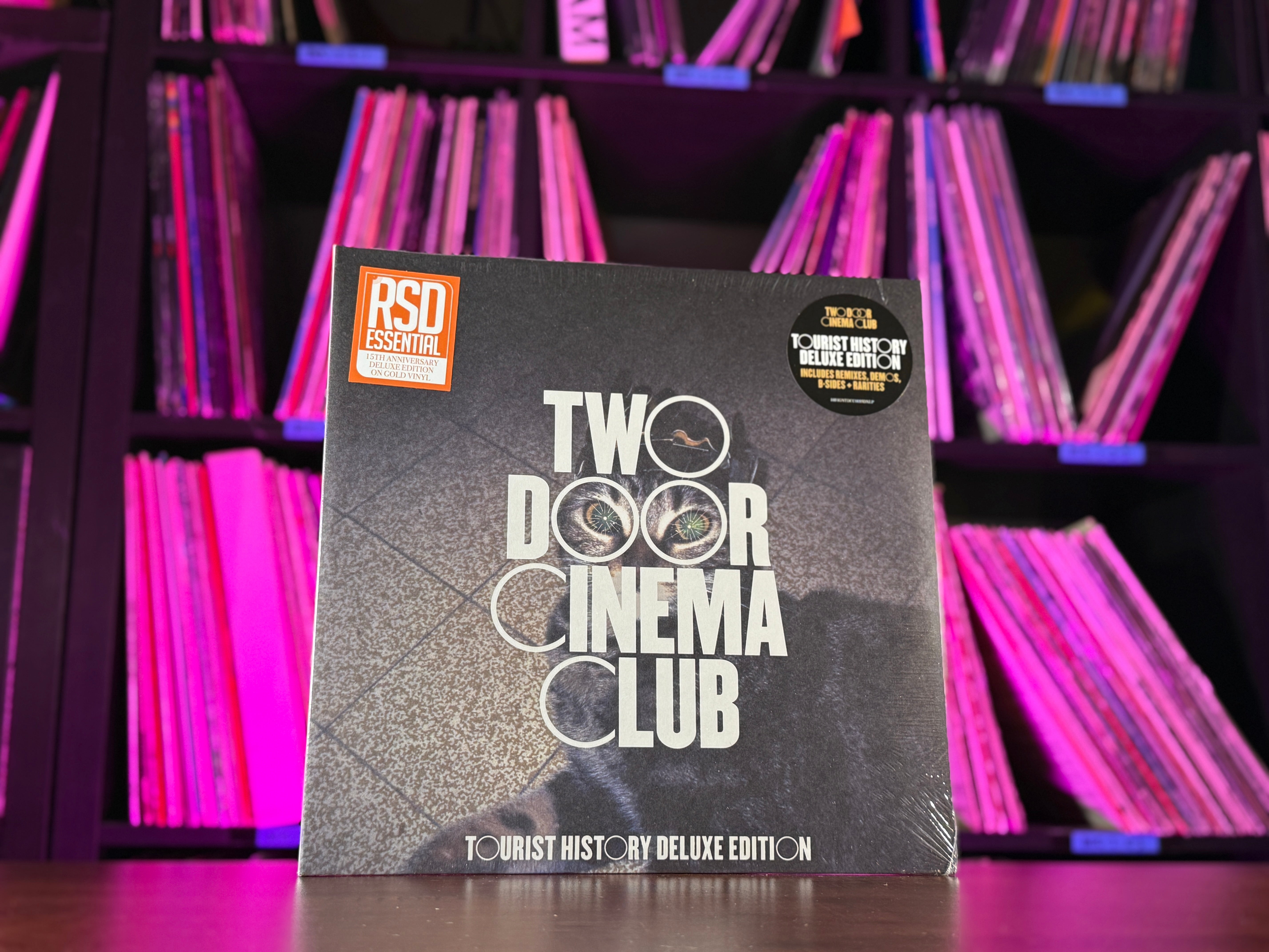 Two Door Cinema Club - Tourist History (Indie Exclusive Gold Two Door Cinema Club - Tourist History (Indie Exclusive Gold