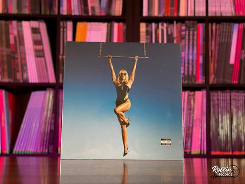 Miley Cyrus - Endless Summer Vacation