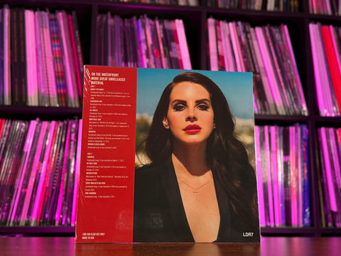 Lana Del Rey - On The Waterfront