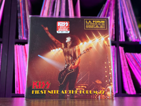 Kiss – First Nite At The Forum 77