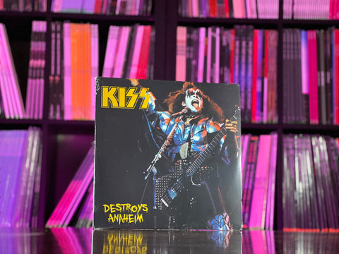 Kiss - Destroys Anaheim